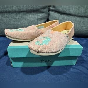 ❤️ Toms Alpargata Espadrilles in Apricot with Seahorse Embroidery Womens Sz 7 ❤️